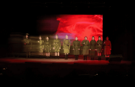 В преддверии Дня Победы театральная студия из К...